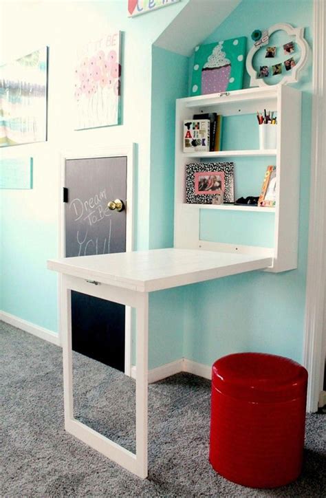 Create a home office with a desk that will suit your work style. 48 Fantastic Small Bedroom Desk Designs For Small Bedroom Ideas #smallbedroomideas in 2020 ...