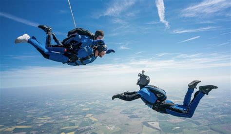 Come experience the thrill of freefall at the number one skydiving center in the state! How old do you have to be to go skydiving? - GoSkydive