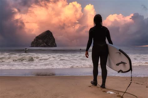 9 Epic Beaches For Surfing In Oregon—beginner To Experienced