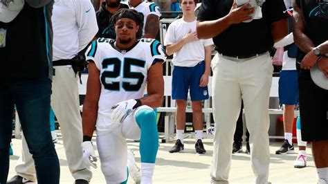 eric reid takes a knee during national anthem in first game as carolina panthers player fox news