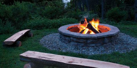 You can make go all around the fire pit or just have it have three sections. Engineering the World's Best Fire Pit | CADENAS ...