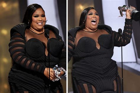 Lizzo Had A Message For Her Haters During Her 2022 Vmas Speech Im Winning