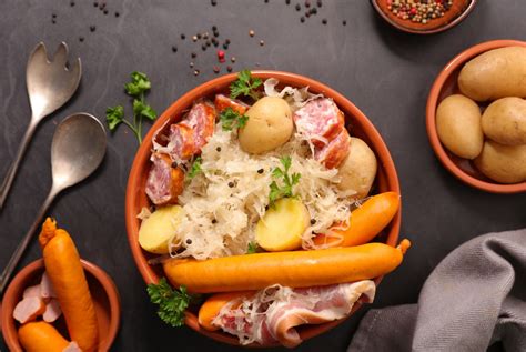 Répartir la choucroute par dessus puis. Choucroute : comment la choisir et bien la préparer