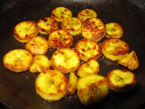 Now pour these sliced pieces in water so that they do not become black and keep the vessel. Fried Bananas/Plantains | KenzCuisine