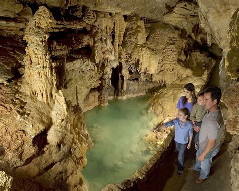 15 Texas Caves Worth A Road Trip From San Antonio San Antonio San