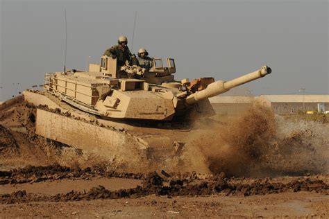 Iraqi Army Drives Into Future With M1a1 Abrams Tanks Aldrimerno