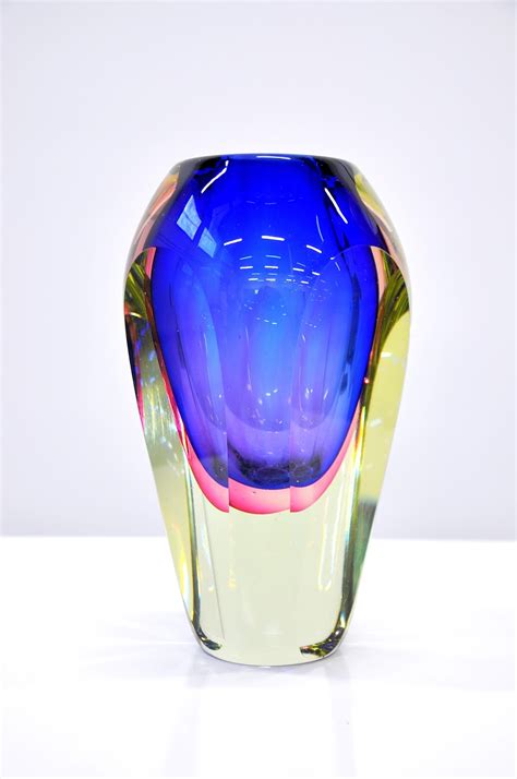 Select Modern Flavio Poli Seguso Murano Glass Sommerso Vase