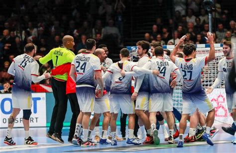 Página oficial da federação de andebol de portugal | official page of the portuguese handball federation #letsgovamos #fazeracontecer. Europeu de andebol. Portugal na ronda principal após ...