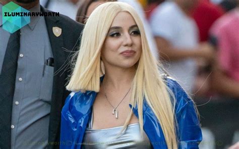 18 Is Ava Max In A Relationship Celebrity Body Measurements