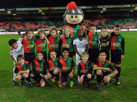Nec nijmegen, commonly nec, is a dutch football club from the city of nijmegen that plays in the eerste divisie. N.E.C. - Foto's mascottes N.E.C. - VVV-Venlo