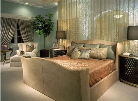 Use candles to create a warm and romantic ambiance in the room. Decorating Romantic Master Bedroom With Interior Lights ...