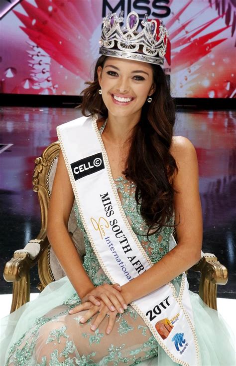 Miss South Africa Demi Leigh Wins 2017 Miss Universe Exlink Lodge Nigeria Entertainment