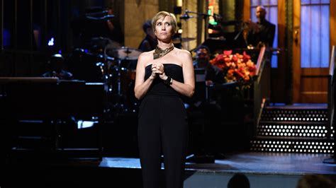 Watch Saturday Night Live Highlight Kristen Wiigs Thanksgiving Monologue