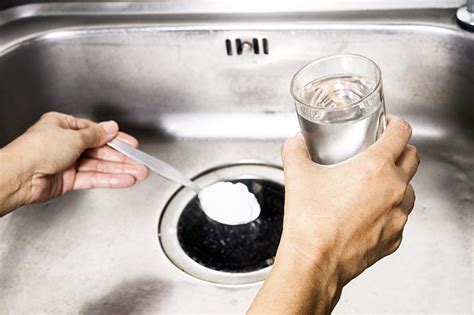 Searching for clean sinks with vinegar and baking soda at etour.com. Learn How to Unclog a Sink: This is the Complete Guide