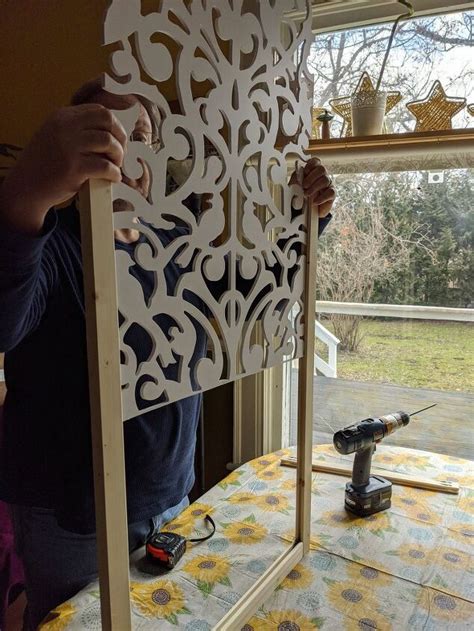 How To Transform Your Bathroom Window With A Pretty Privacy Screen
