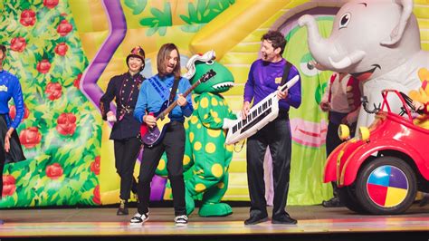 The Wiggles And Tame Impalas Kevin Parker Perform Elephant Watch