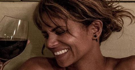 Halle Berry Gets Steamy In Naked Bubble Bath Snap Daily Star