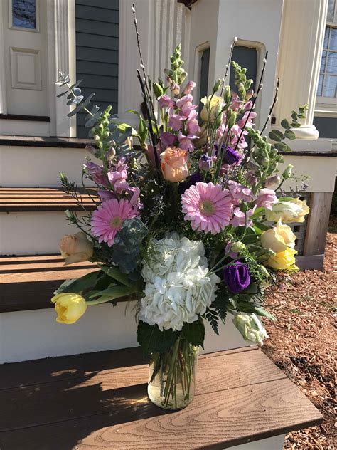 Vase Arrangements Sympathy Fleur Tatious Floral Design