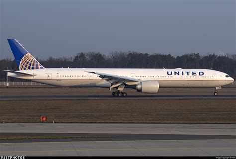 N2534u Boeing 777 322er United Airlines Mkwi Jetphotos