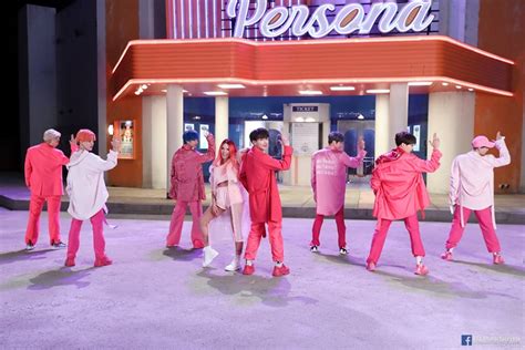 It was released on april 12, 2019, serves as the title track and appears as the second track in their sixth mini album map of the soul: BTS(防弾少年団) - "Boy With Luv"MV撮影現場写真が公開 - デバク