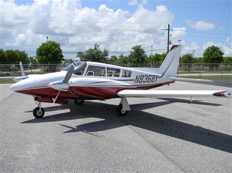 N8368y 1967 Piper Twin Comanche On