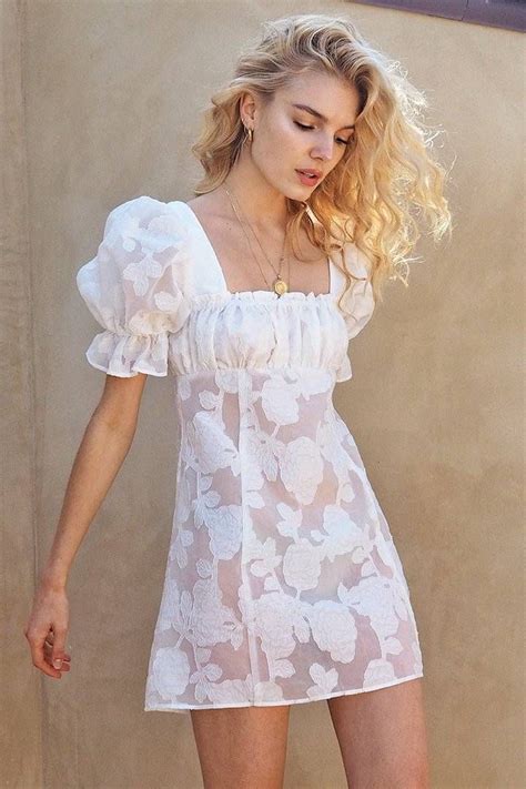 21 Pretty Dresses I M Buying Because Of Our Readers Ropa Romántica Vestidos De Moda Para