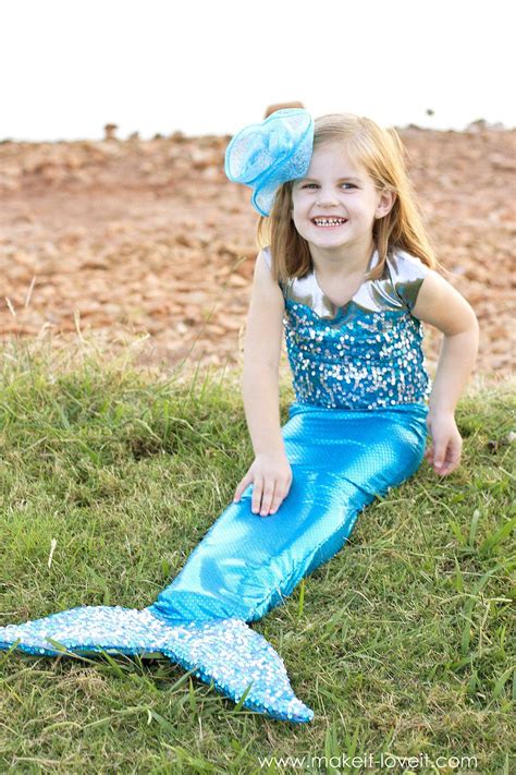 Diy Mermaid Costume With A Repositionable Fin Mermaid Costume Diy Diy Halloween Costumes