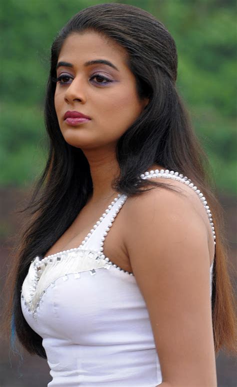 Sizzling Southern Stars Tamil And Telugu Beautiful And Hot Actress