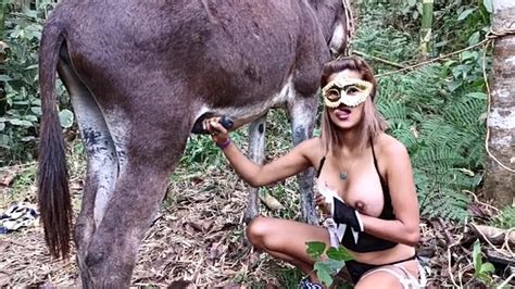 Cum Starved Slutty Wife Sucking And Slurping On A Huge Donkey Dick