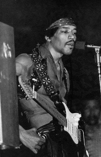 Jimi Hendrix Live In Dallas Texas Memorial Auditorium 5 June 1970 By