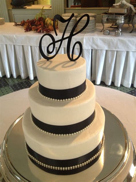 Ivory And Black Wedding Cake 6 9 12 Tiers Wivory Buttercream Icing