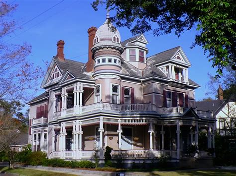 7 Magical Vintage Mansions Vintage Industrial Style Victorian Homes