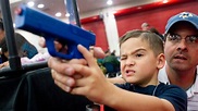 US-Waffenlobby NRA fordert Waffen und Schießunterricht für Kinder - DER ...