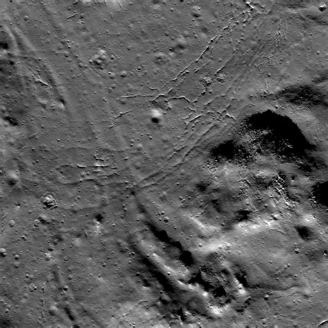 Channels And Fractures Lunar Reconnaissance Orbiter Camera