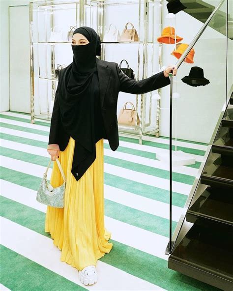 Pin By 𝓐𝓫𝓫𝔂 On Neelofa Fashion Niqab Hijab