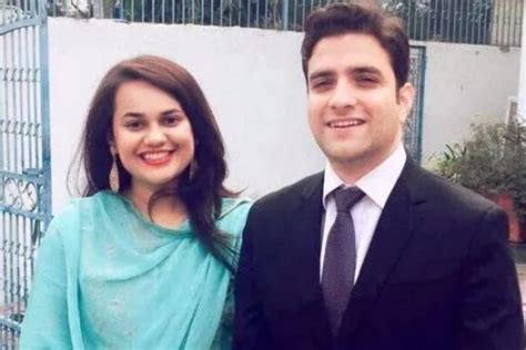 Amidst Tina Dabi S Second Marriage Ex Husband Athar Amir Khan Shares