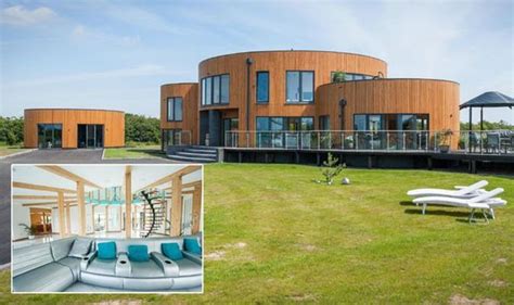 Grand Designs 2019 Lincolnshire Couple Build Giant Property In One