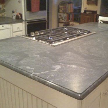 Wir fertigen granit küchenarbeitsplatten in handwerklicher qualität vom aufmass bis zur montage. Granit-Arbeitsplatte - VIRGINA MIST - WALL GRANITE SERVICE SRL - für Küchen / schwarz