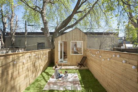 Garden Studio Nestled In The Backyard Of A Toronto Home