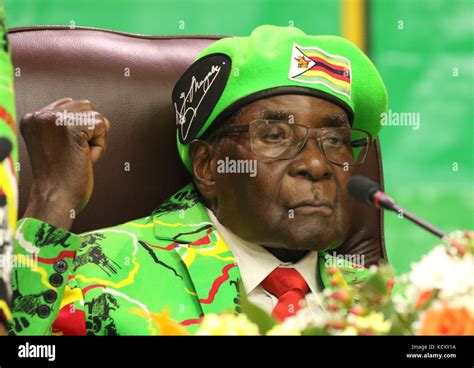 Harare Zimbabwe 7th Oct 2017 Zimbabwean President Robert Mugabe Attends The Ruling Zanu Pf
