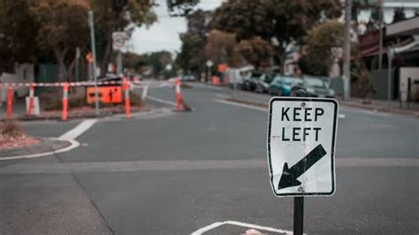 Satu di antara bahasa lokal yang cukup populer ialah jawa. 25 Kata Kata Lucu Bahasa Jawa Timur yang Bikin Ketawa ...