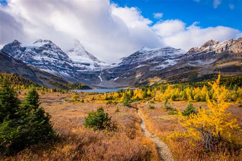 How To Visit Mount Assiniboine Provincial Park In The Canadian Rockies