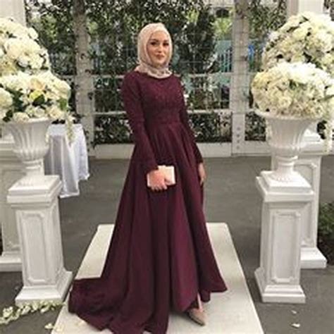 30 Lovely Wedding Guest Outfits Ideas Hijab Evening Dress Hijab Dress Party Hijab Prom Dress