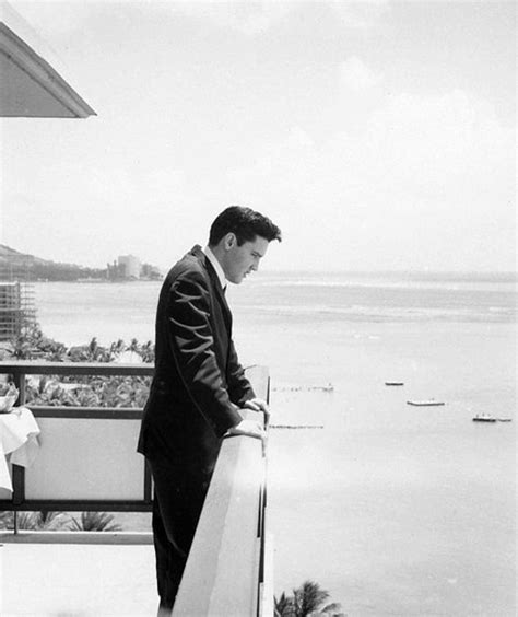 Pin On Elvis In Hawaii 1960s