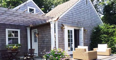 This Classic East Hampton Cottage Is A Dream Youll Love The Gourmet