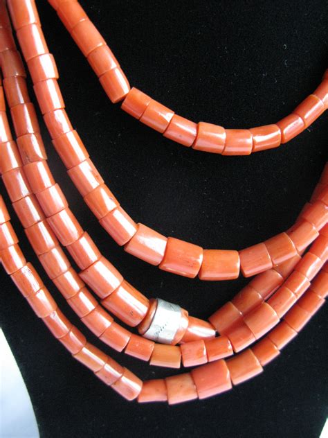 Vintage Coral Beads 35 Coral Beads Natural Corals Etsy