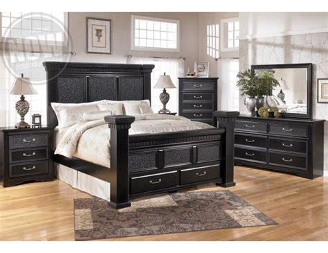 And our assortment of children's bedroom sets will stand up to the years of homework, bedtimes stories and sleepovers. Cavallino Poster Storage Bedroom Set | Black bedroom ...