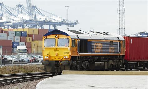 Gb Railfreight Operates First Channel Tunnel Freight Train Rail