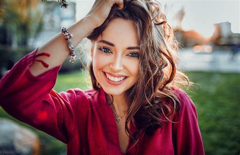 wallpaper face women model depth of field red necklace smiling hands on head evgeny