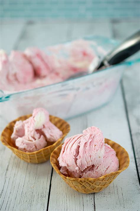 3 Ingredient Strawberry Ice Cream